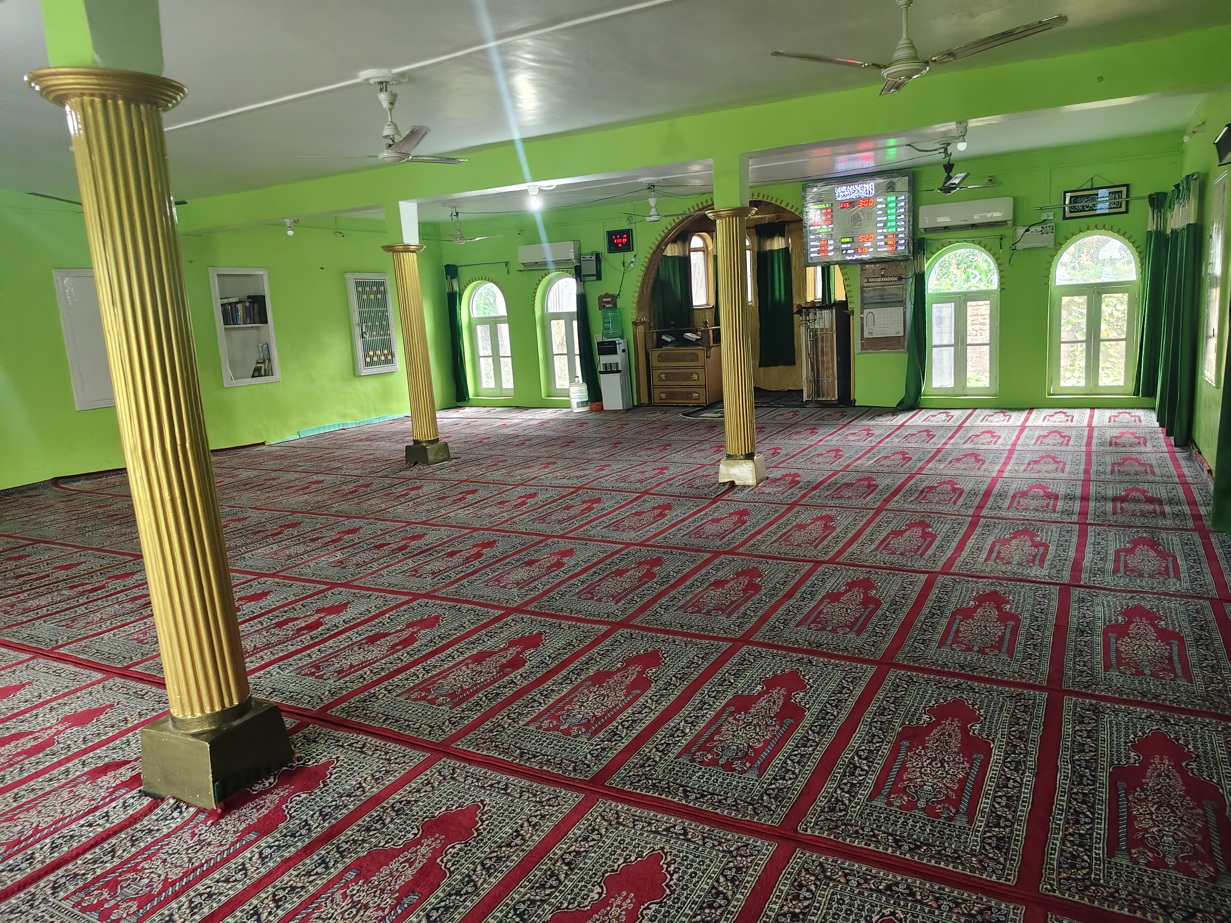 Masjid Al-Wusta