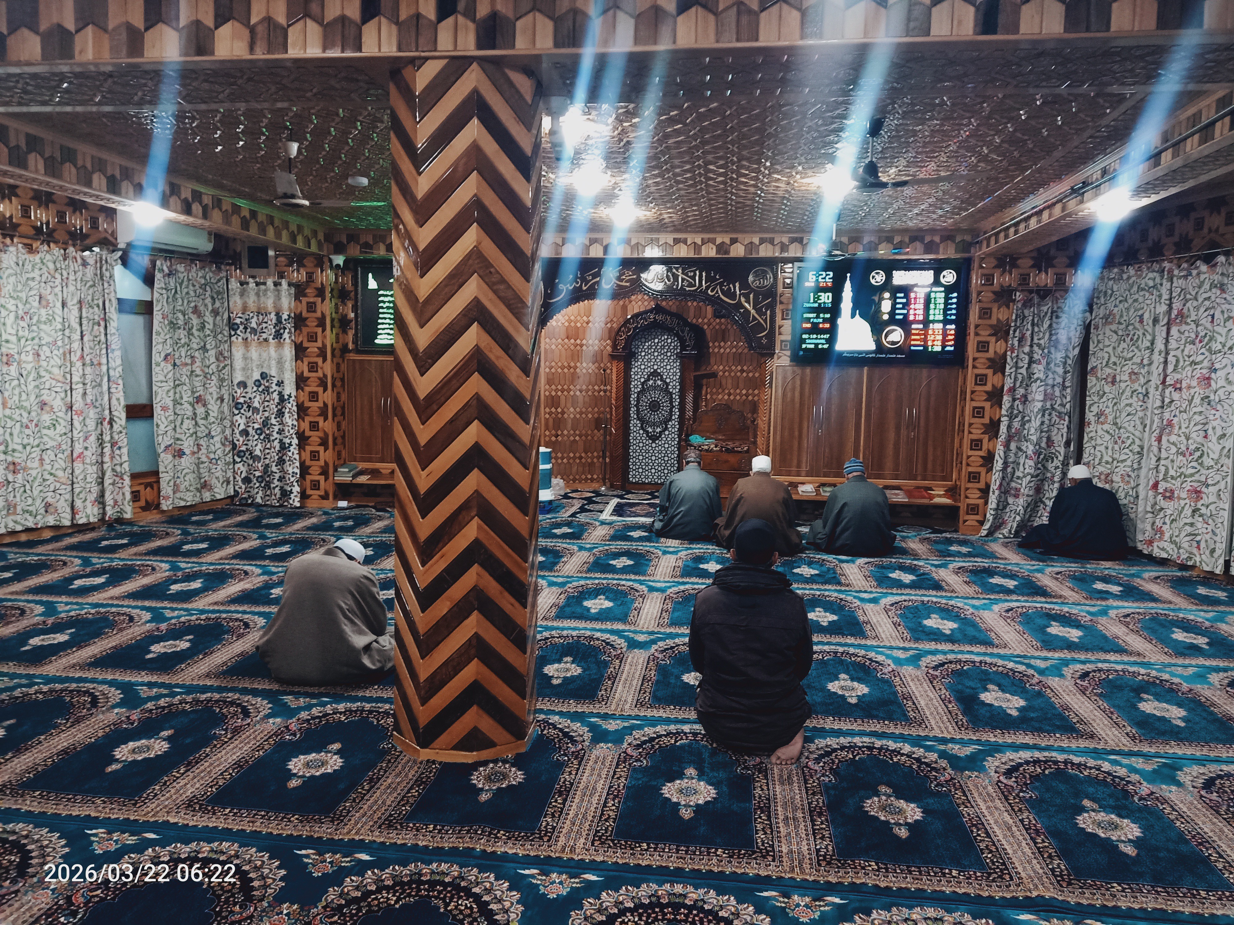 Masjid Alamdar