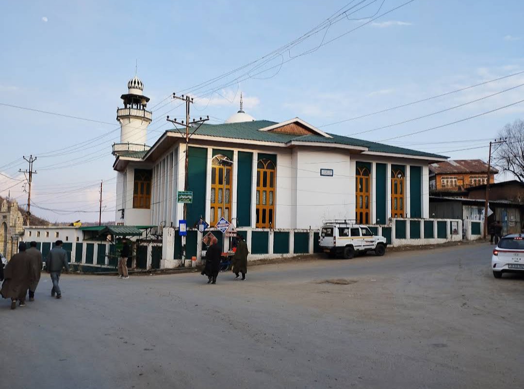 Sheikh Noor ud Din Jamia Masjid Gulshan Abad Charar-i-Sharief