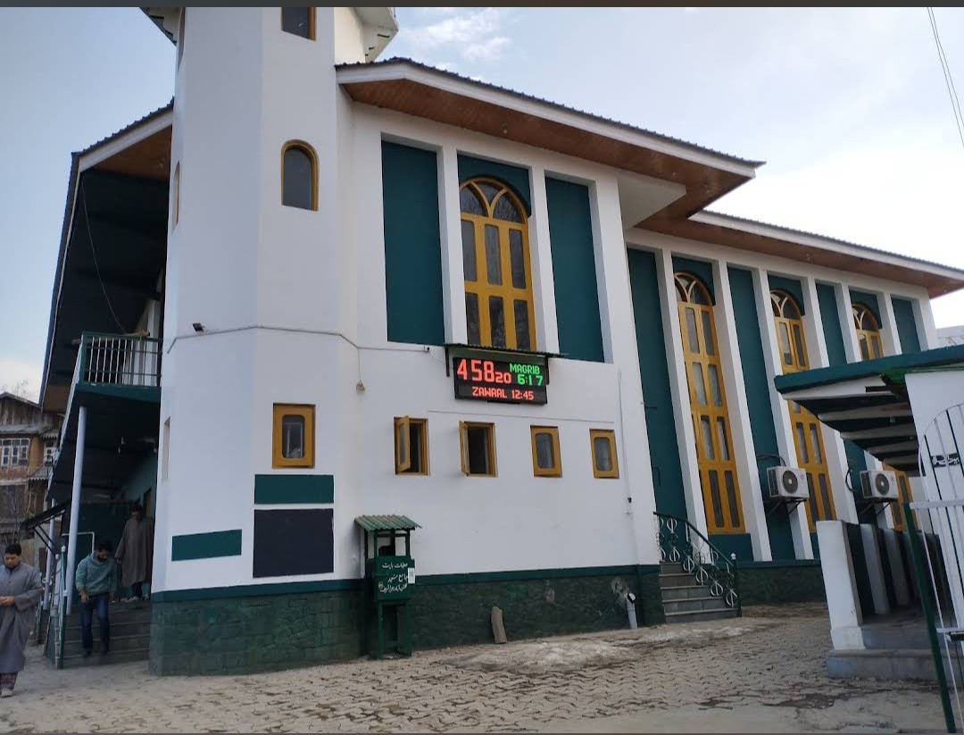 Sheikh Noor ud Din Jamia Masjid Gulshan Abad Charar-i-Sharief